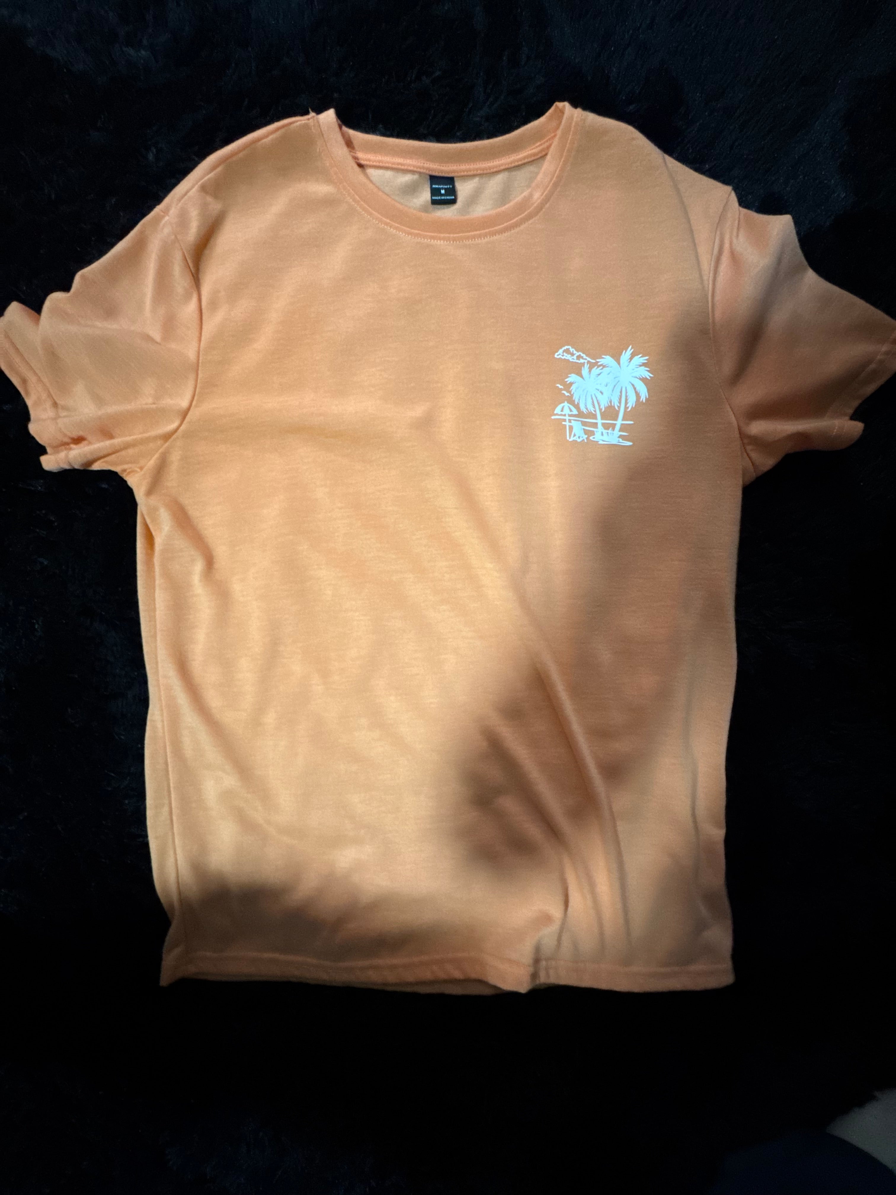 Tee shirt with design